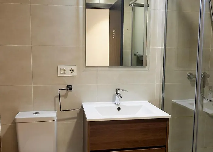 Apartamento Arts 4 - Private Sunny Terrace & 2 Baths